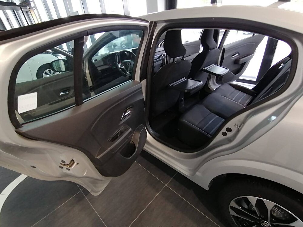 renault marka, taliant sedan 1.0 tce touch x-tronic model,  otomatik vites, benzin yakıt tipli otomobil 3