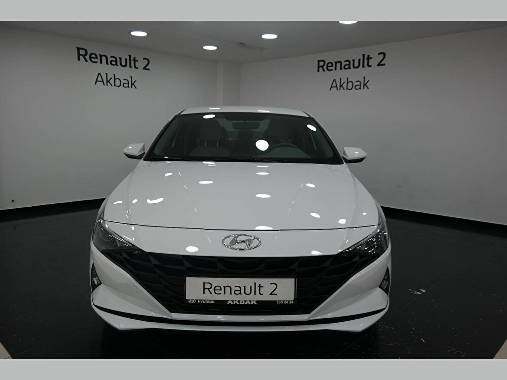 Hyundai, Elantra, Sedan 1.6 MPI Style Comfort Otomatik, Otomatik, Benzin 2. el otomobil | Renault 2 Mobile