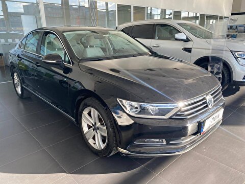 Volkswagen, Passat, Sedan 1.6 TDI BMT Comfortline DSG, Otomatik, Dizel 2. el otomobil | renew Mobile