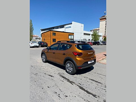 dacia, sandero, hatchback 1.0 tce stepway essential, manuel, benzin 2.el otomobil | renew 13