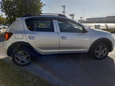 dacia, sandero, hatchback 0.9 tce stepway easy-r, otomatik, benzin 2.el otomobil | renew 5