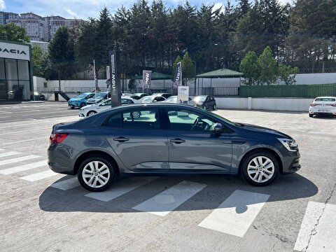 renault, megane, sedan 1.3 tce joy edc, otomatik, benzin 2.el otomobil | renew 9