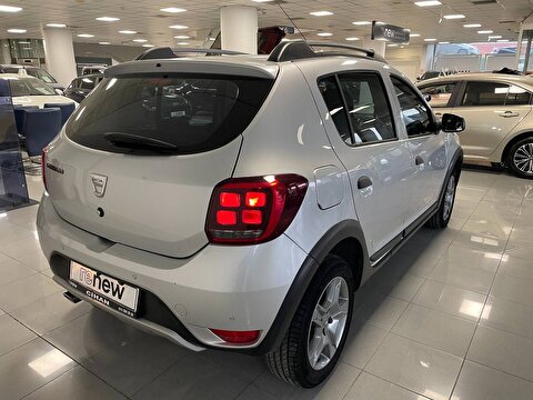 dacia, sandero, hatchback 0.9 tce stepway, manuel, benzin 2.el otomobil | renew 5