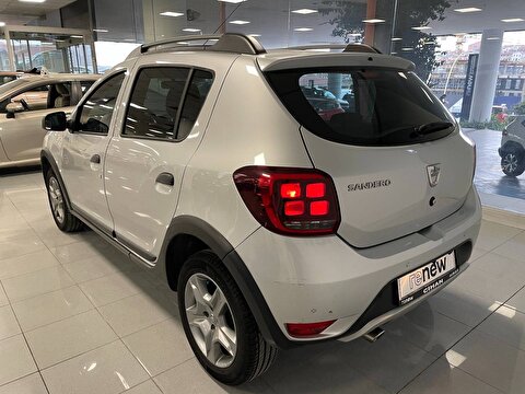 dacia, sandero, hatchback 0.9 tce stepway, manuel, benzin 2.el otomobil | renew 6