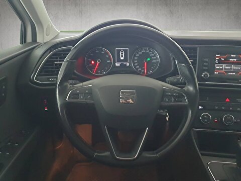 Seat, Leon, Hatchback 1.2 TSI Start&Stop Style DSG, Otomatik, Benzin 2. el otomobil | renew Mobile