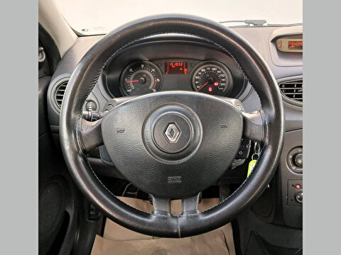 Renault, Clio, Hatchback 1.5 DCI Authentique, Manuel, Dizel 2. el otomobil | renew Mobile