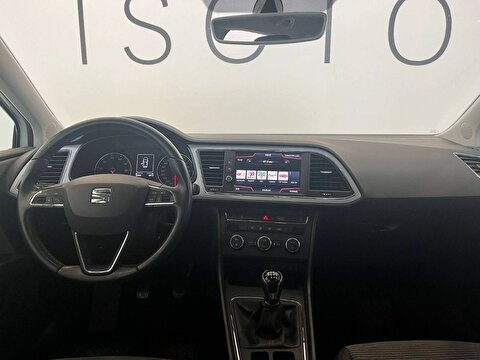 Seat, Leon, Hatchback 1.2 TSI Start&Stop Style, Manuel, Benzin 2. el otomobil | renew Mobile