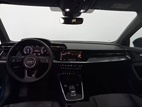 Audi, A3, Sedan 35 TFSI MHEV Advanced S-Tronic, Otomatik, Hybrid 2. el otomobil | renew Mobile
