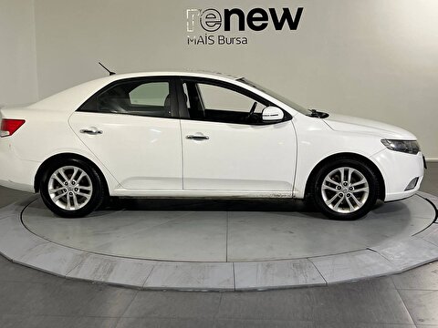 kia, cerato, sedan 1.6 gsl comfort, manuel, benzin + lpg 2.el otomobil | renew 4