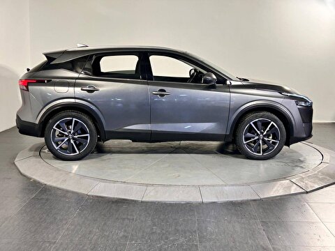 nissan, qashqai, suv 1.3 dıg-t 12v mhev 4x4 sky pack x-tronic, otomatik, mhev 2.el otomobil | renew 32