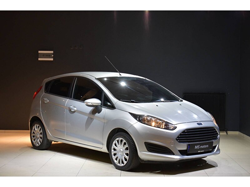 2 el ford fiesta hatchback 1 6 trend powershift otomatik benzin gumus gri kayseri 2el