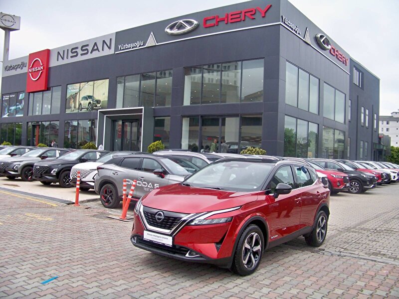 2023 Hybrid Otomatik Nissan Qashqai Kırmızı YÜZBAŞIOĞLU