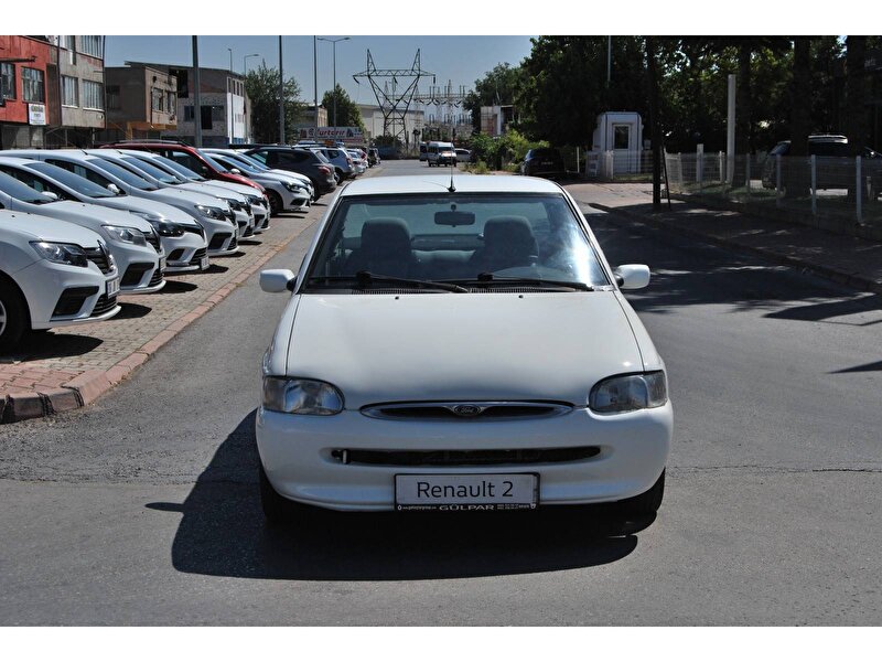 2 el ford escort 1 8 16v clx manuel benzin lpg beyaz kayseri 2el