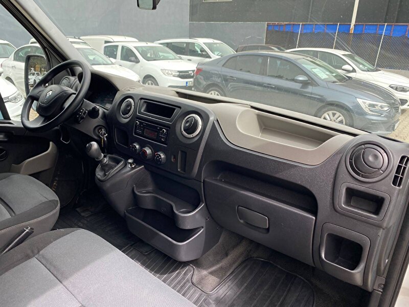 Renault Master Panelvan 2.3 dCi L2H2