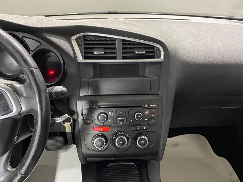 Citroen C4 Hatchback 1.6 e-HDI Confort MCP6