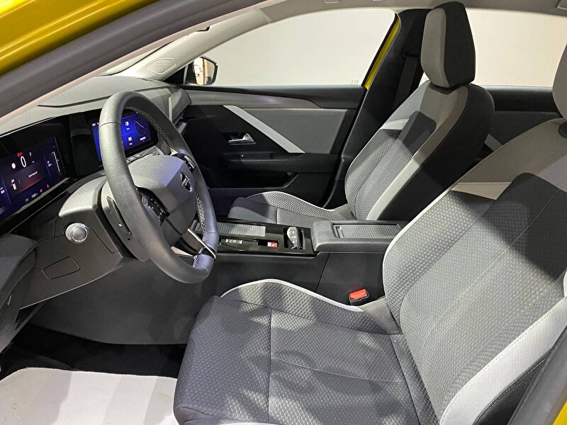 Opel Astra Hatchback 1.5 D Turbo Edition Otomatik