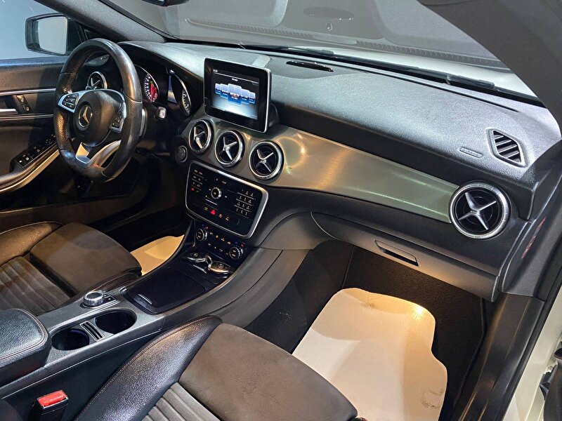 2016 Dizel Otomatik Mercedes-Benz CLA Beyaz GÜREL OTO PLAZA