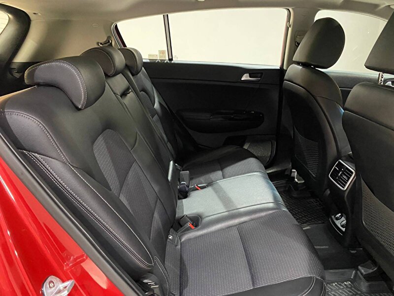 Kia Sportage SUV 1.6 CRDI 4x2 Prestige DCT