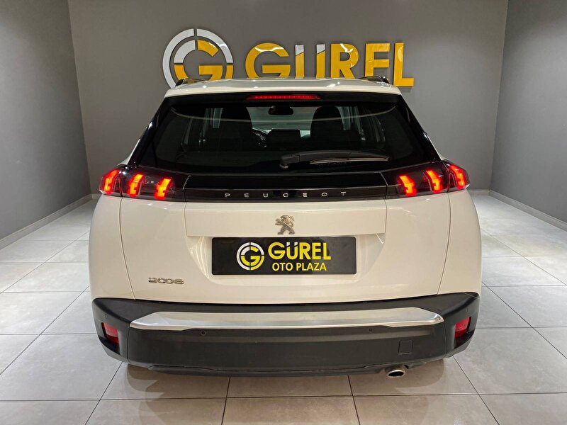 Peugeot 2008 Crossover 1.5 BlueHDI Active EAT8