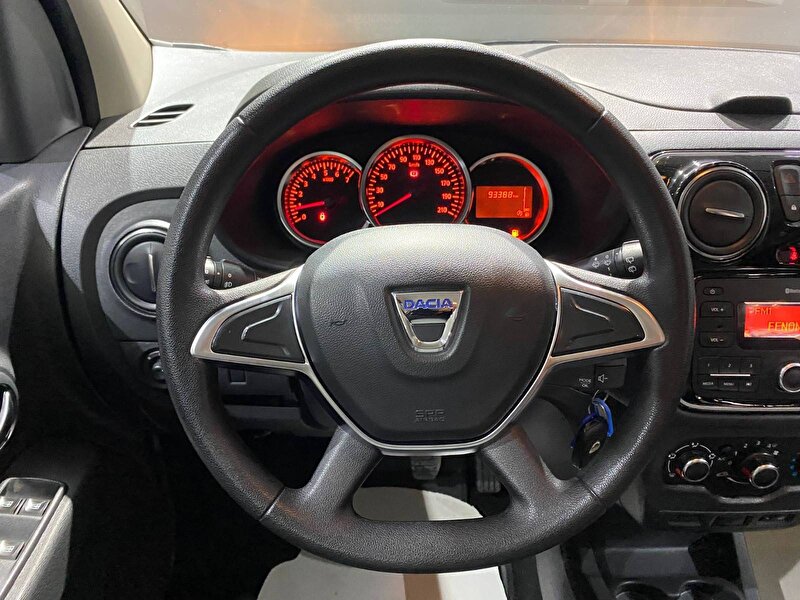 Dacia Lodgy MPV 1.5 BlueDCI (7 Koltuk) Laureate