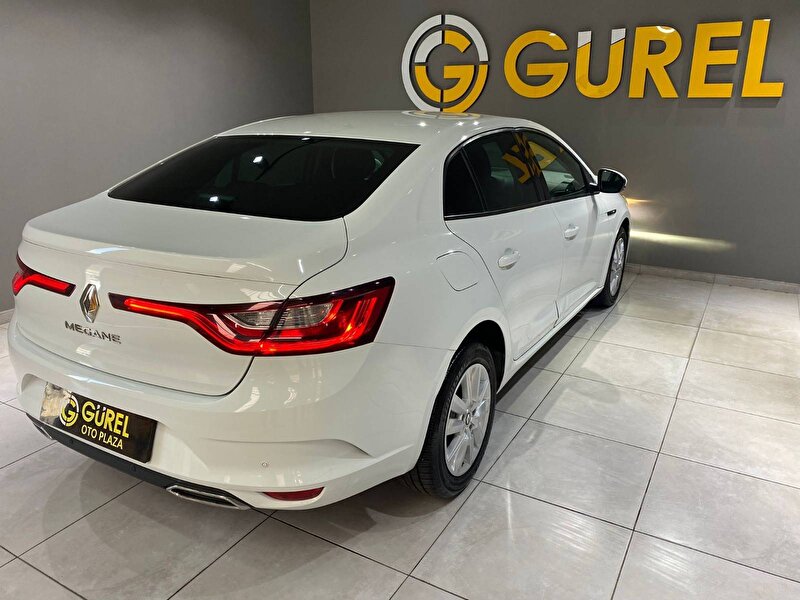 Renault Megane Sedan 1.3 TCe Joy EDC