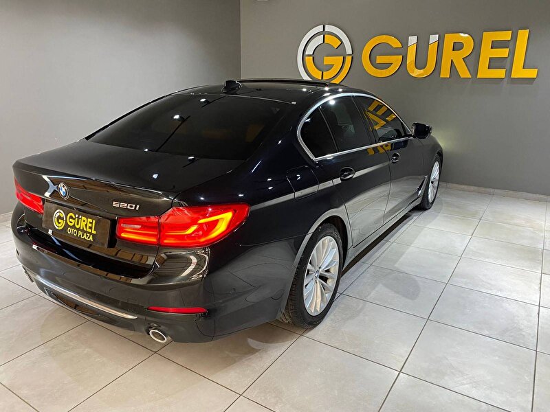 BMW 5 Serisi Sedan 520i Luxury Line Otomatik