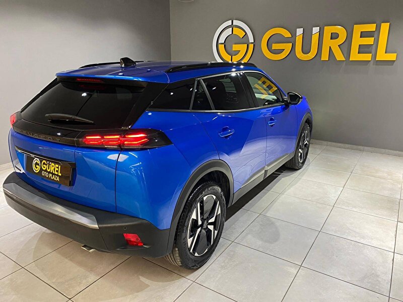 Peugeot 2008 Crossover 1.5 BlueHDI Allure EAT8