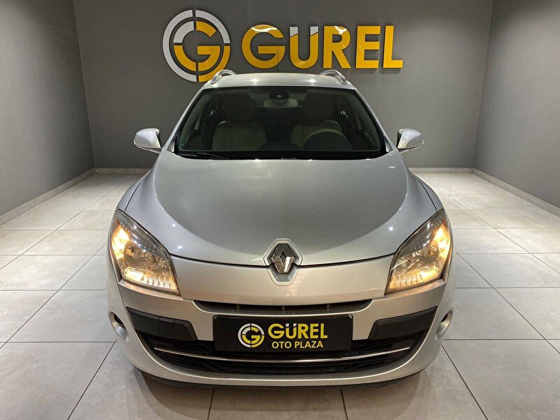 Renault Megane Sport Tourer 1.5 DCI Privilege EDC