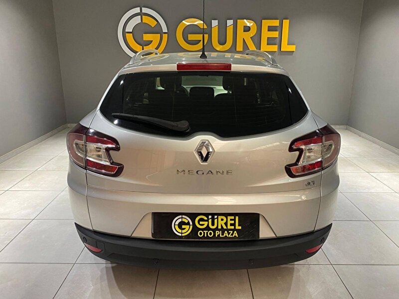 Renault Megane Sport Tourer 1.5 DCI Privilege EDC