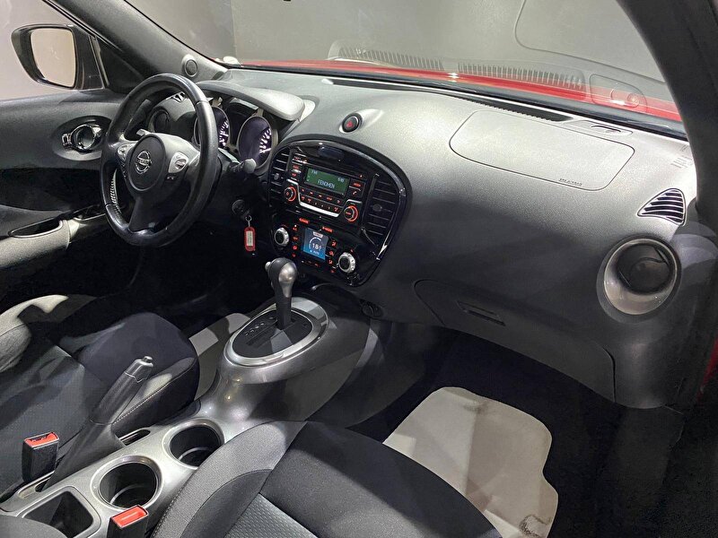 Nissan Juke Crossover 1.6 Sky Pack CVT