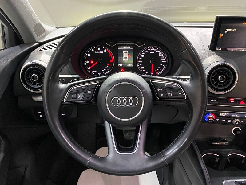 Audi A3 Sedan 35 TFSI Dynamic S-Tronic