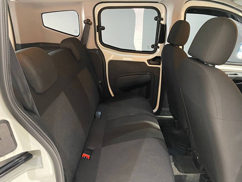 Fiat Fiorino Combi 1.3 MultiJet Pop