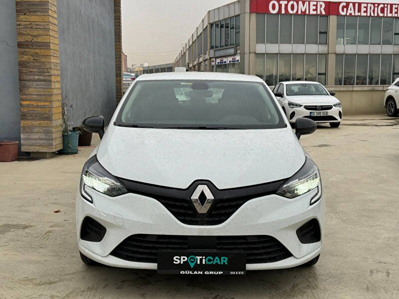 2022 Benzin Otomatik Renault Clio Beyaz OTONOVA