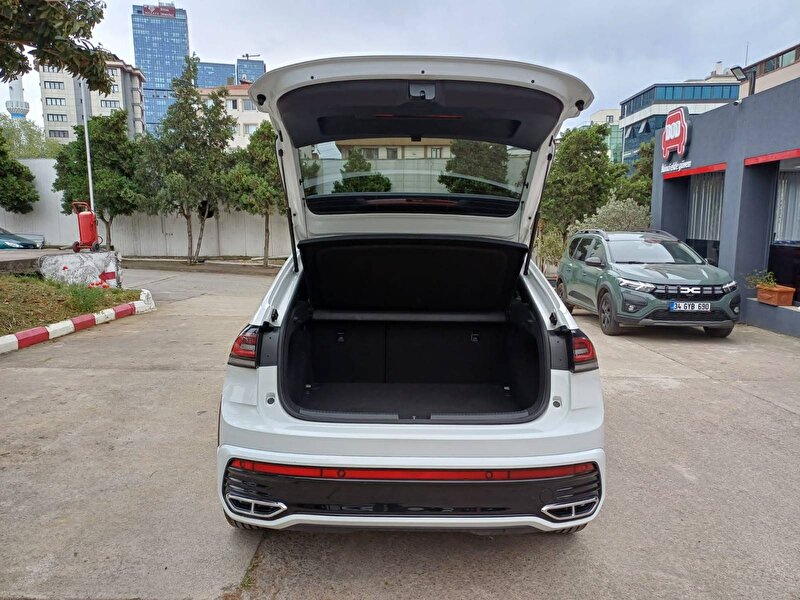 2023 Benzin Otomatik Volkswagen Taigo Beyaz İSOTO