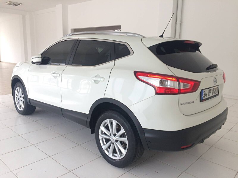 2 el nissan qashqai 1 5 dci start stop sky pack manuel dizel beyaz kayseri 2el