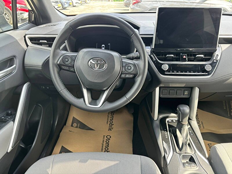 2023 Hybrid Otomatik Toyota Corolla Siyah OTOMOBİLEN