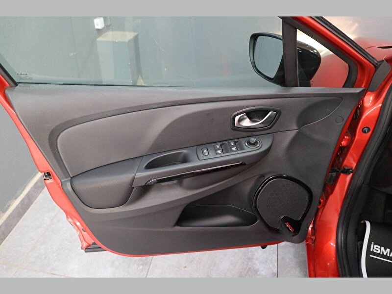 Renault Clio Hatchback 1.2 16V Icon