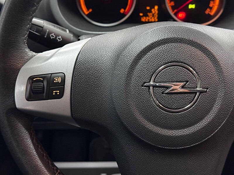 2013 Dizel Manuel Opel Corsa Siyah İSMAİL ÇALMAZ 