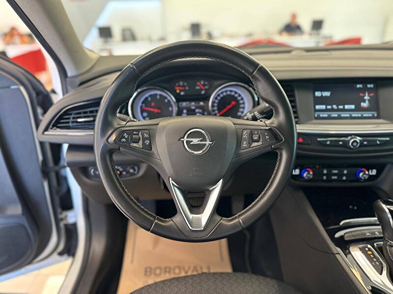 2018 Dizel Otomatik Opel Insignia Beyaz BOROVALI