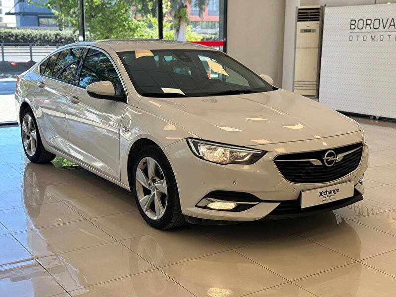 2018 Dizel Otomatik Opel Insignia Beyaz BOROVALI