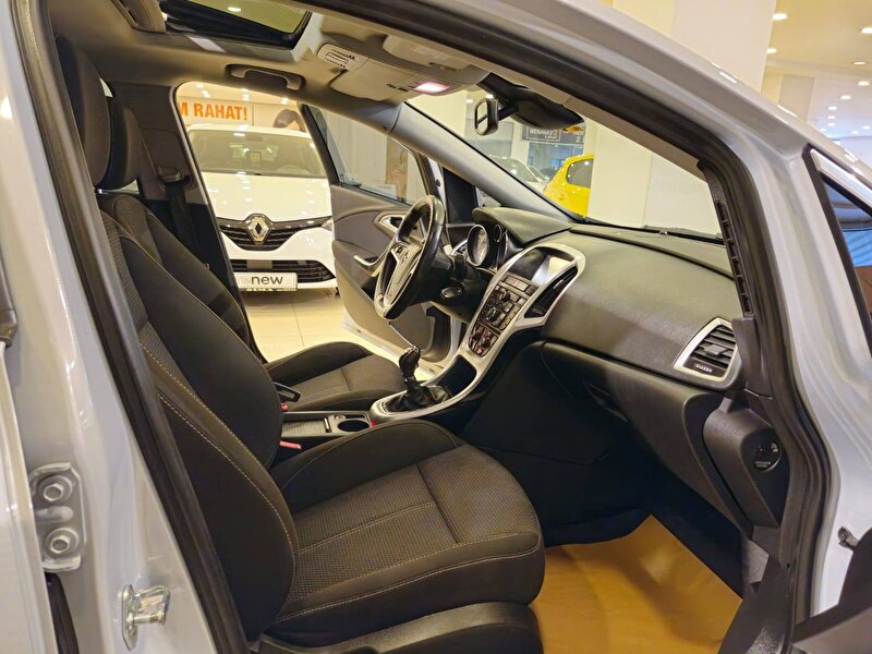 2013 Dizel Manuel Opel Astra Beyaz SİMA