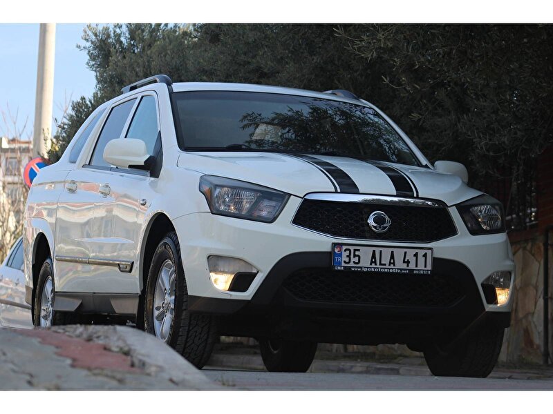 2 el ssangyong korando sports cift kabin pick up 2 0 e xdi 4x2 limited manuel dizel beyaz izmir 2el