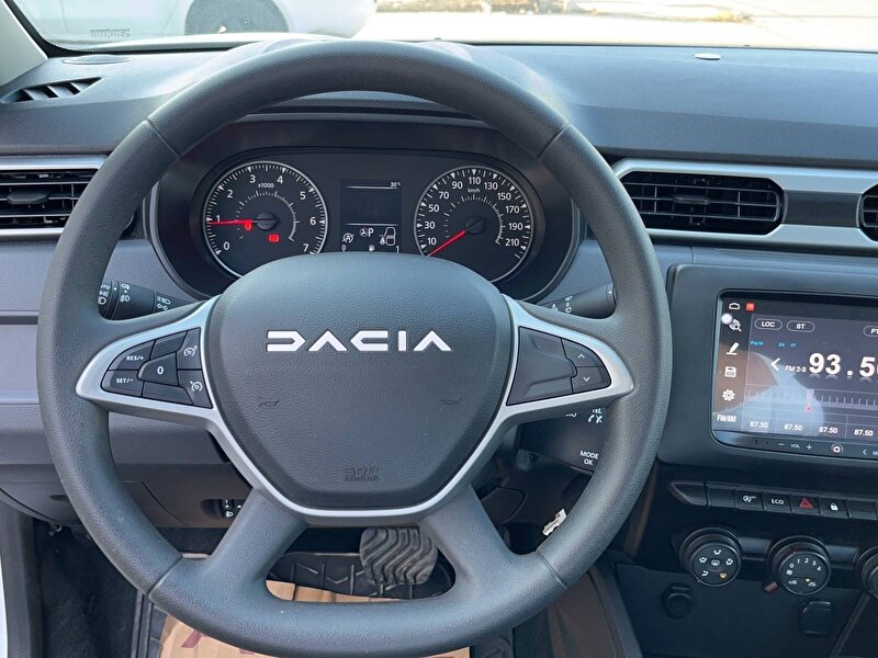 2022 Benzin Otomatik Dacia Duster Beyaz ÇAYAN