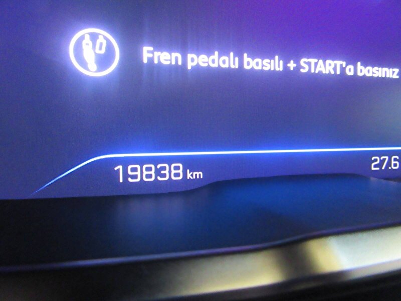 2023 Benzin Otomatik Peugeot 3008 Mavi OTO2MAX