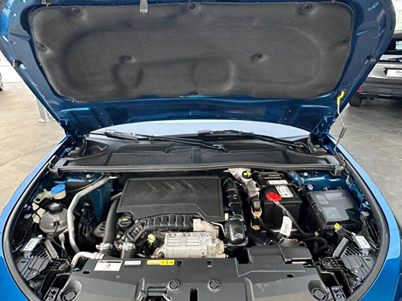 2023 Benzin Otomatik Peugeot 408 Mavi OTO2MAX