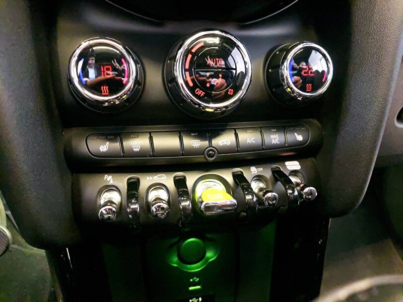 mini, cooper, hatchback se 32.6 kwh ıconic otomatik, otomatik, elektrik 2.el otomobil | renew 16