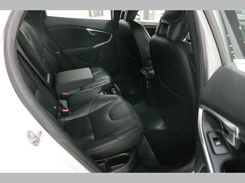 volvo, v40, hatchback 1.6 d d2 premium powershift, otomatik, dizel 2.el otomobil | renew 7